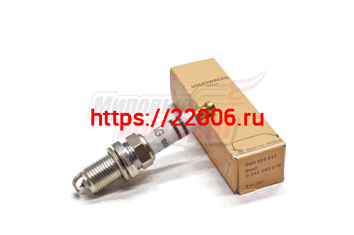 Свеча зажигания Audi A3, A4, A6, Q5, Golf, Passat, Tiguan 1.8-3.0 TFSI 04- (06H905611)